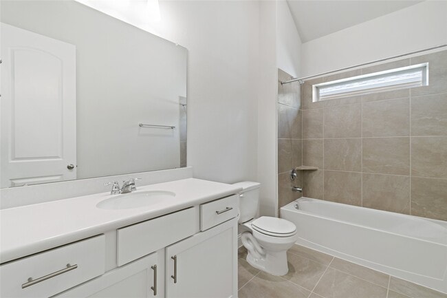 Building Photo - 2131 Villa Flora Ln