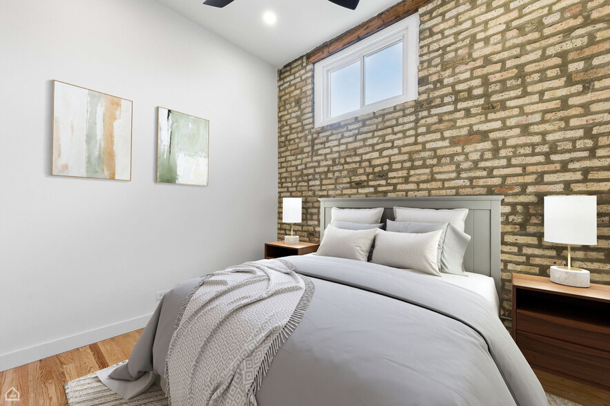 Building Photo - 947 N Kedzie Ave