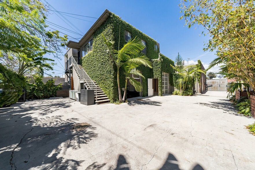 Building Photo - 4870 W Adams Blvd