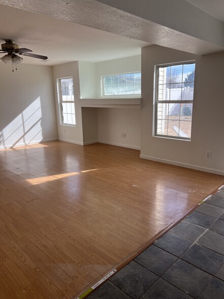 Building Photo - 21580 Stoll Pl