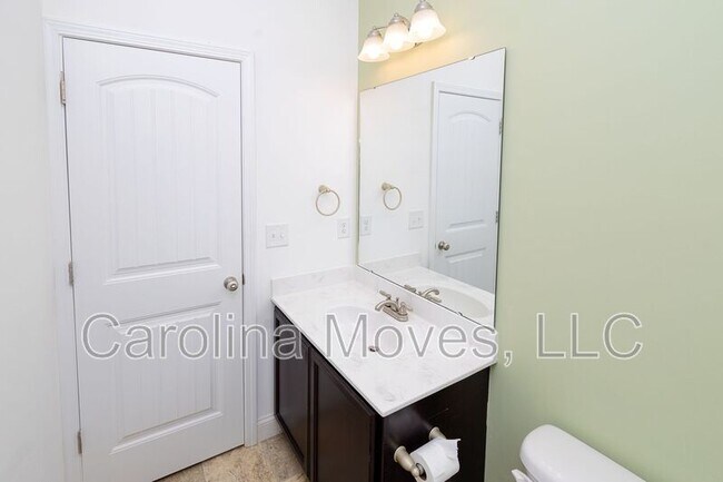 Building Photo - 210 Royal Hill Ln