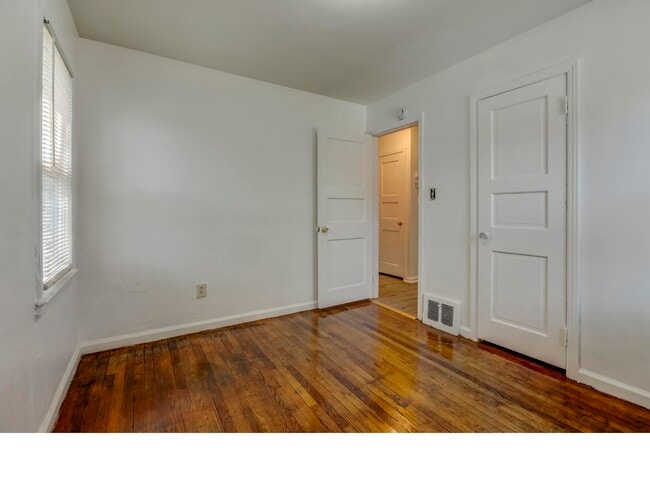Building Photo - 6010 Oldtown St