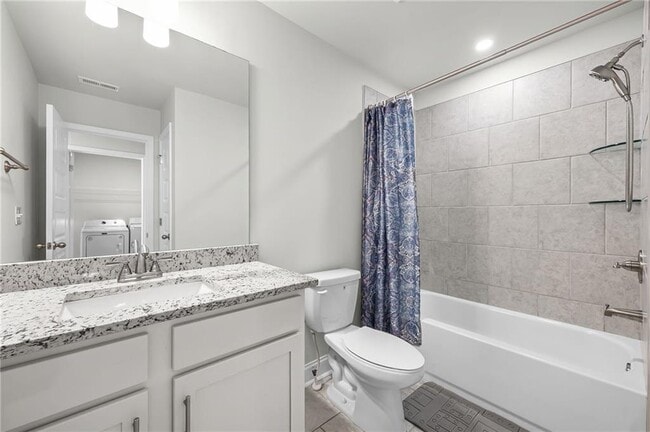 Building Photo - 3006 Chene Pl