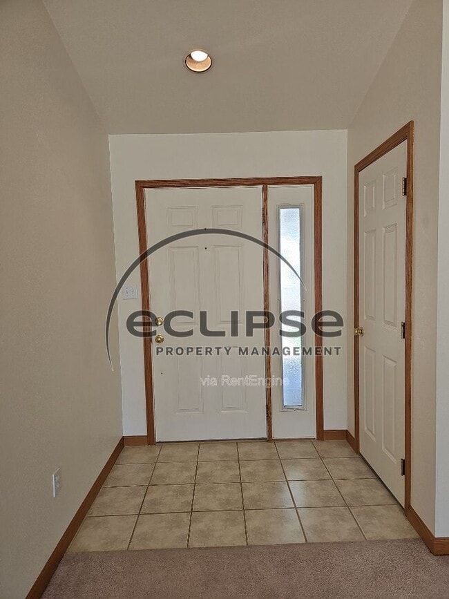 Building Photo - 15 Sunnybrook Pl