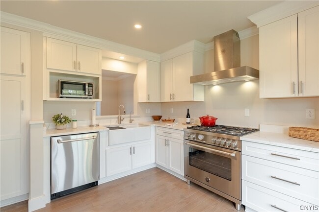 Building Photo - 8116 Verbeck Dr