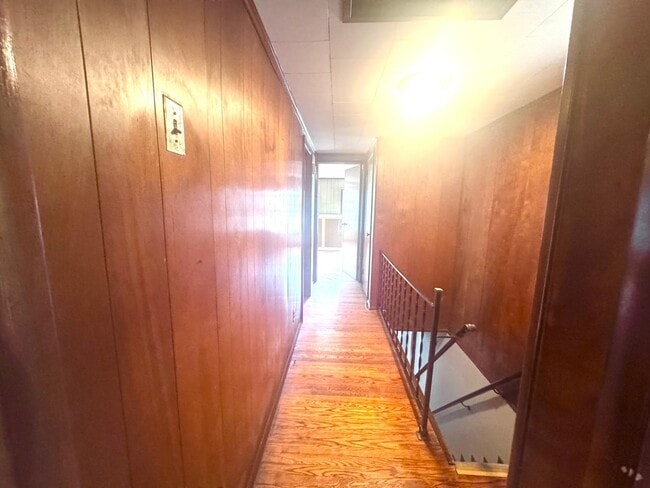 Building Photo - 134 Boyd Ave
