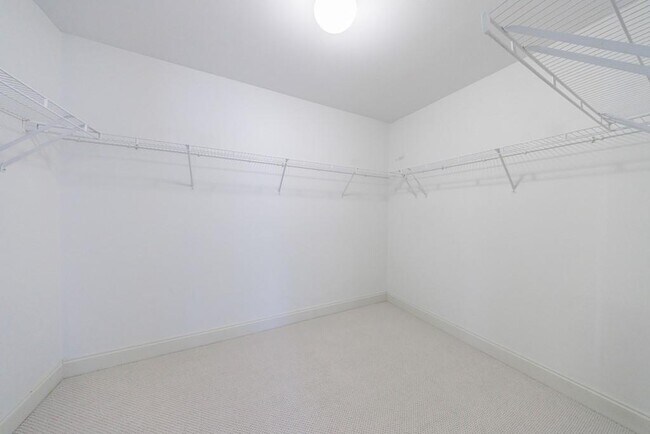 Building Photo - 970 Samples Ln NW