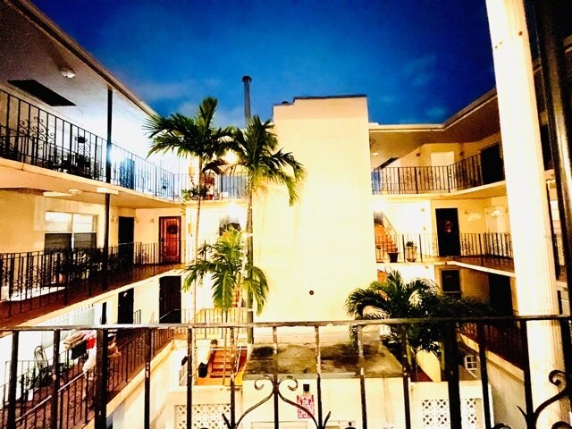 Building Photo - 1230 NE 139th St