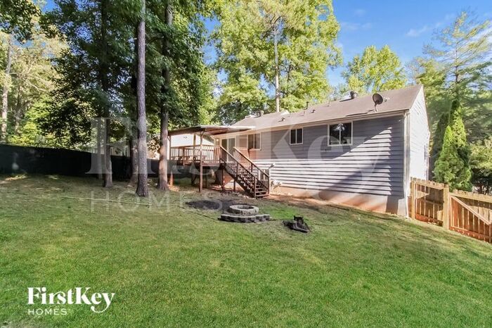 Building Photo - 330 Hembree Forest Cir