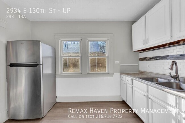 Building Photo - 2934 E 130th St