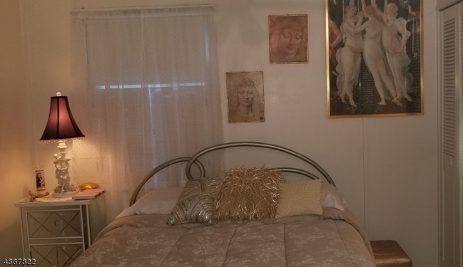 Building Photo - 19 Windemere Ave