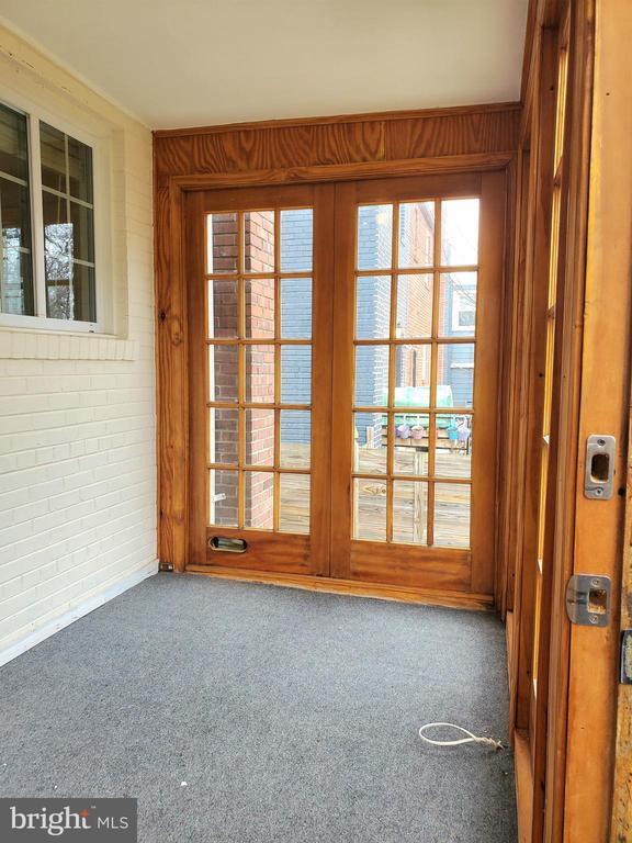 Building Photo - 30 53rd St SE