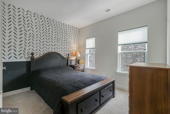 Building Photo - 3760 Charterhouse Alley