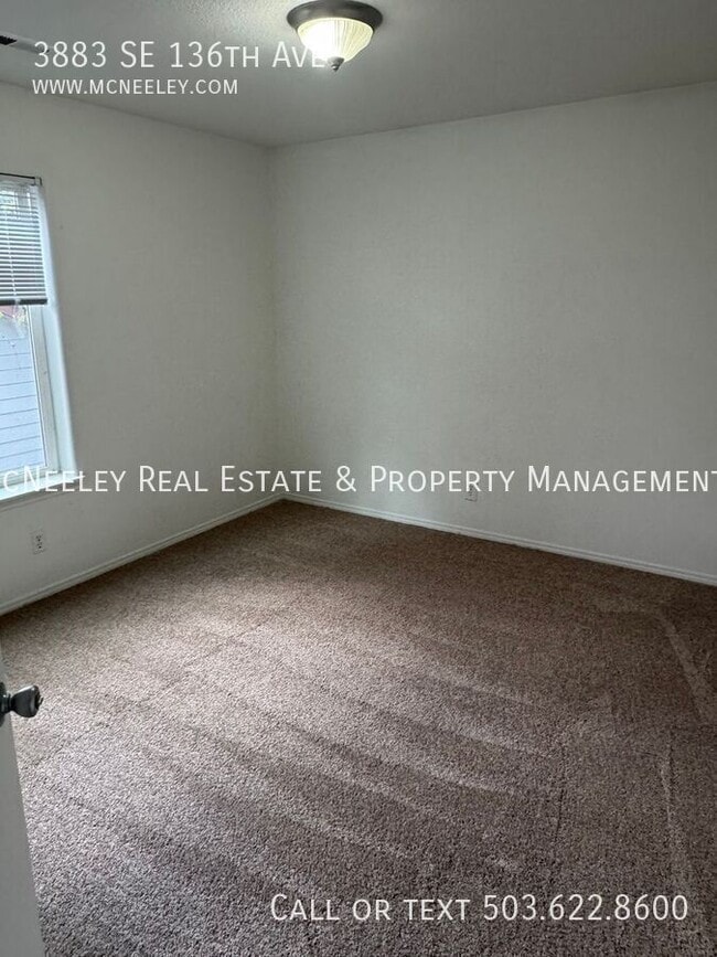 Building Photo - 3883 SE 136th Ave