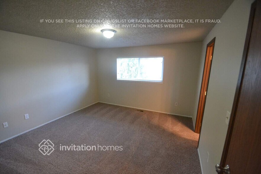 Building Photo - 11834 SE 263rd Ct