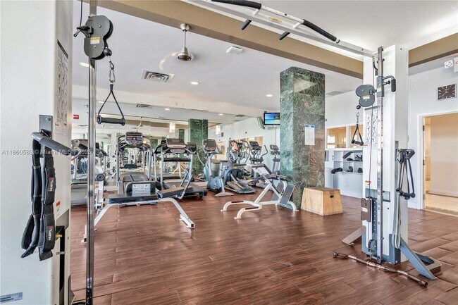 Building Photo - 6770 Indian Creek Dr