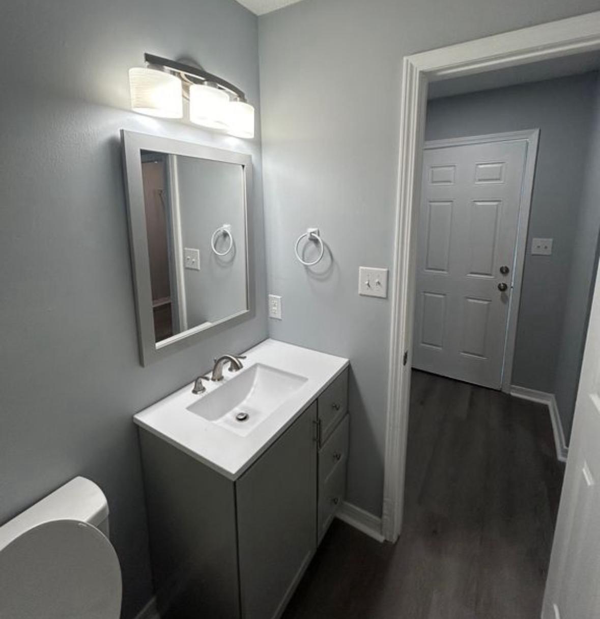 Building Photo - 2006 Ducayet St