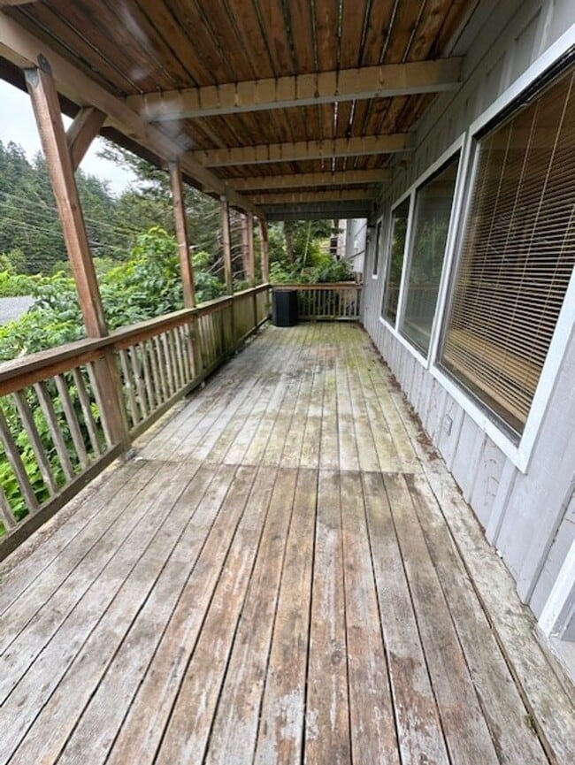 Building Photo - 94217 Terrace Garden Way