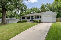 Building Photo - 5801 W 81st St