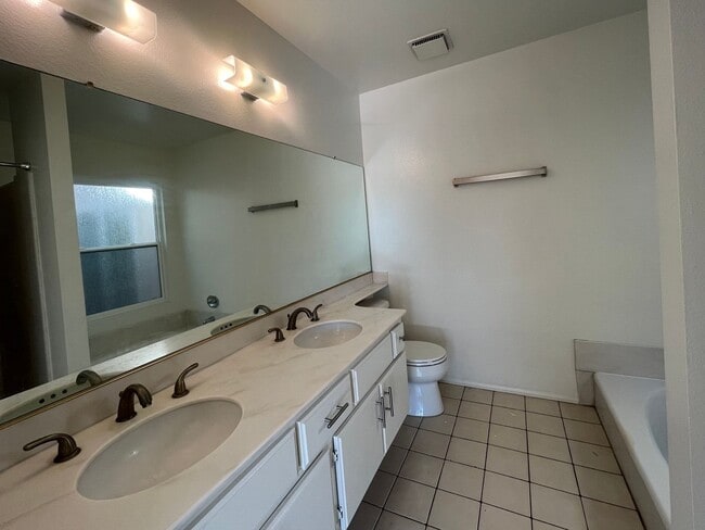 Building Photo - 5524 Pablo Rd