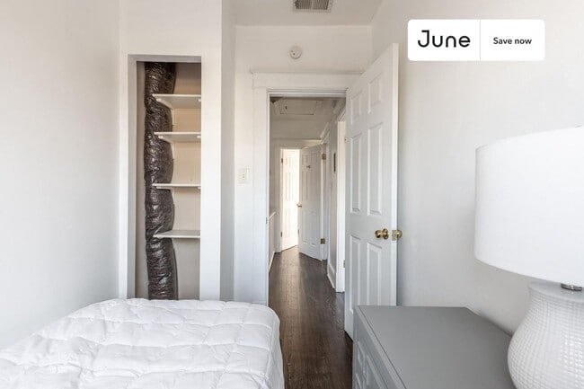 Building Photo - 616 Orleans Pl NE