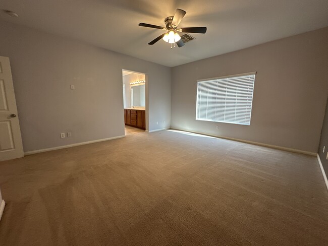 Building Photo - 9133 Dorrell Ln