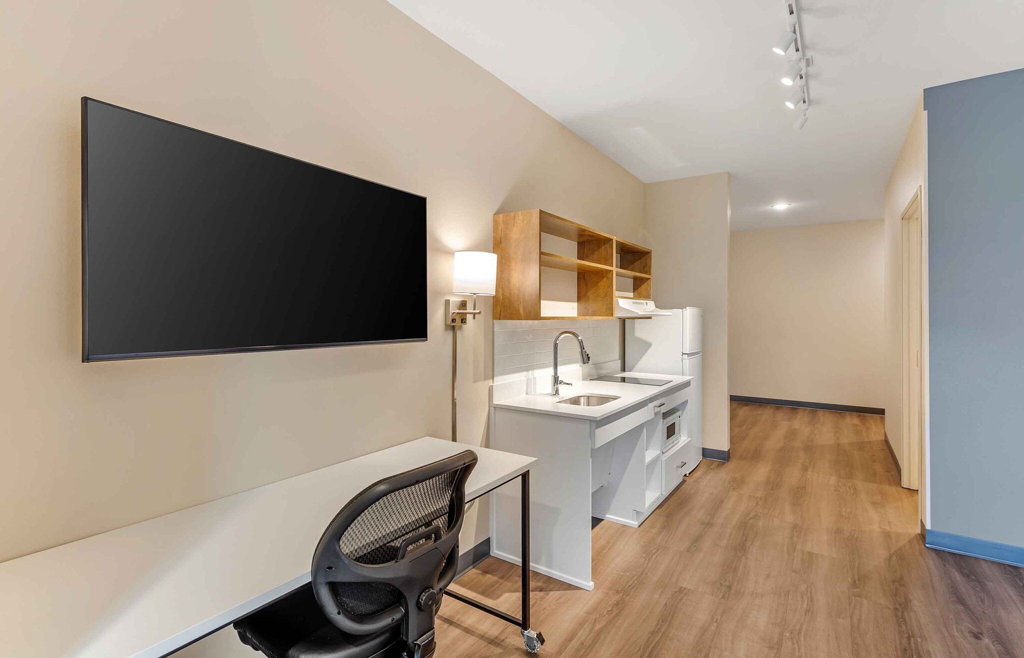 Building Photo - Furnished Studio-Belgrade - Bozeman - Yellowstone Airport