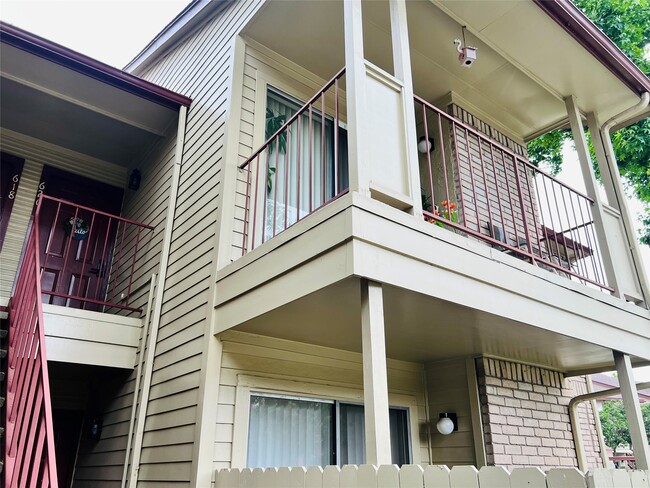 Building Photo - 2120 El Paseo St