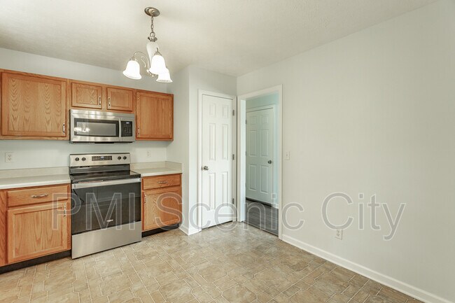 Building Photo - 343 Pine St