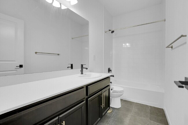 Building Photo - $3,425.00, 4 Beds, 2.5 Baths, Single Famil...