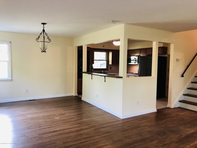 Building Photo - 108 Green Grove Rd