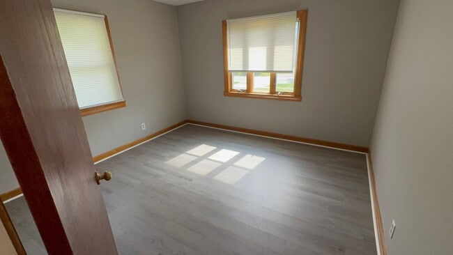 Building Photo - 925 S Ashburton Rd