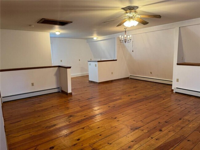 Building Photo - 31 Powel Ave