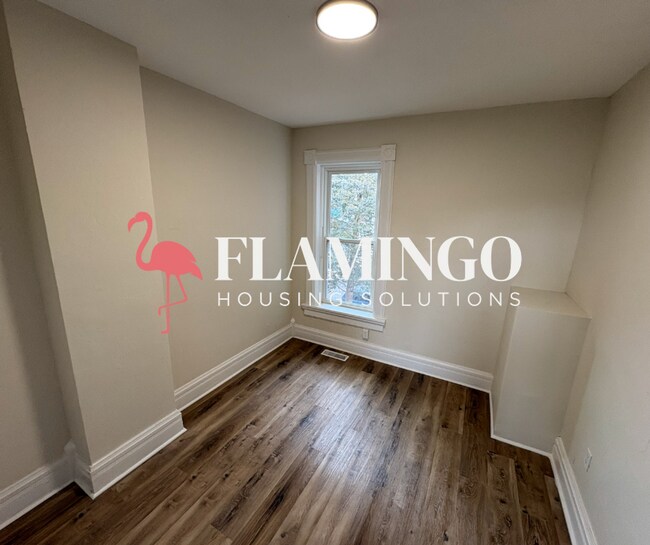 Building Photo - 33 Perrine St