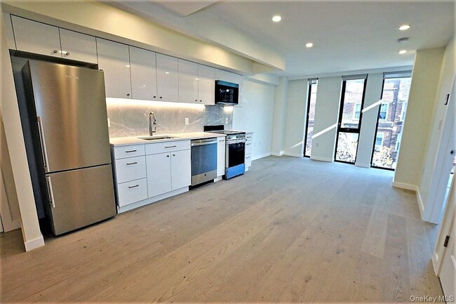 Building Photo - 41-26 44th St