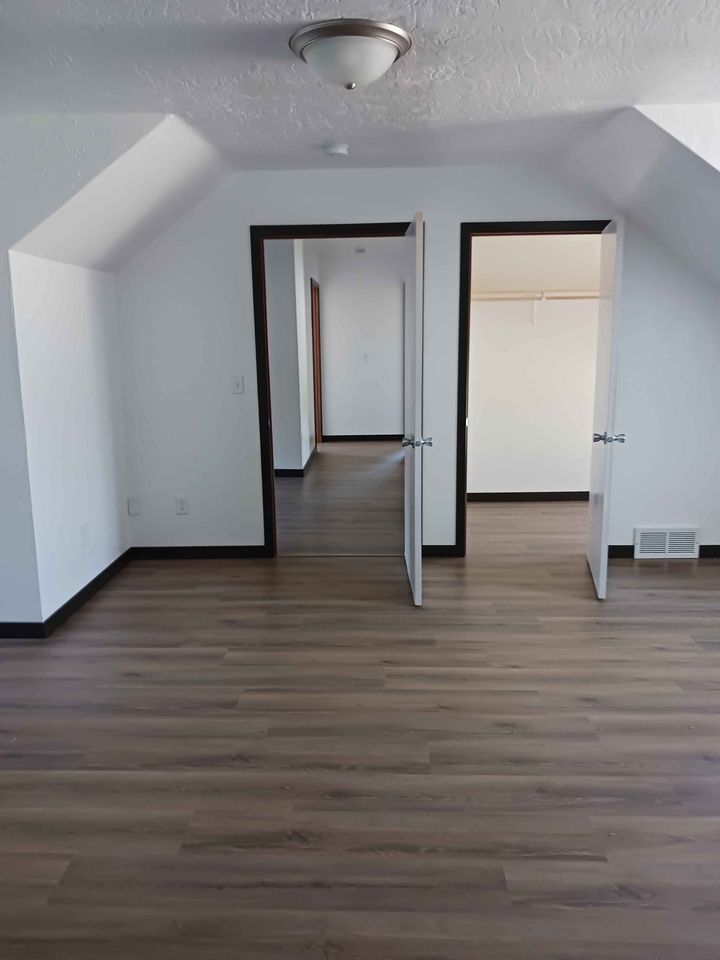 Building Photo - 1260 Day St