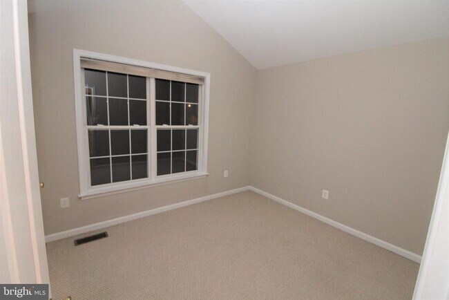 Building Photo - 12990 Pintail Rd