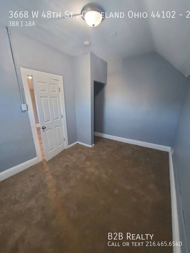 Building Photo - 3668 W 48th St