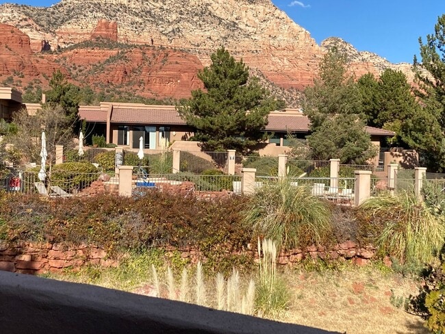 Building Photo - Gorgeous Furnished Arroyo Seco Townhouse with Fabulous Views!