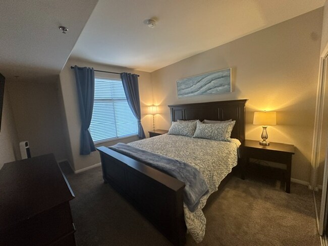 Building Photo - Downtown Fully Furnished 1BR Condo Near Balboa Park with Utilities Included & Parking