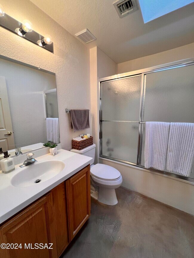Building Photo - 14248 N Cirrus Hill Dr