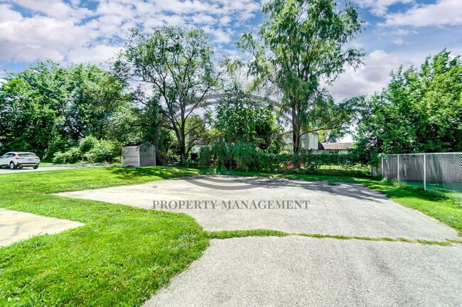Building Photo - 3571 Turret Green Dr