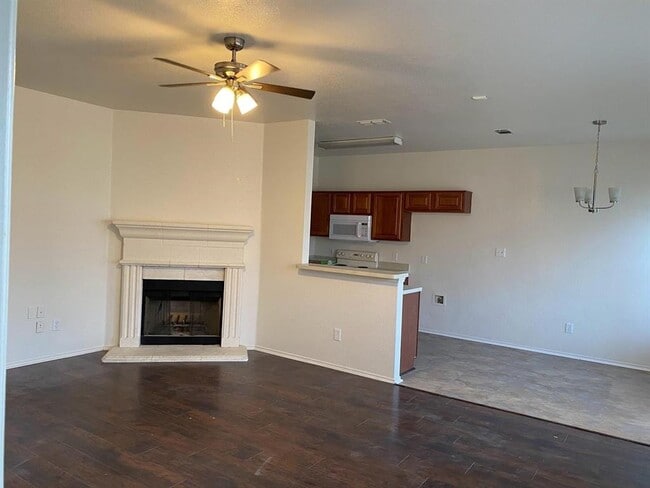 Building Photo - 8645 Arcadia Park Dr