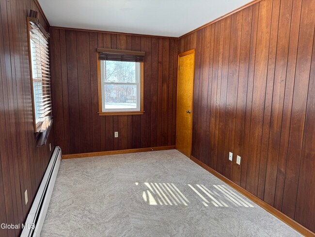 Building Photo - 60 Bloomingrove Dr