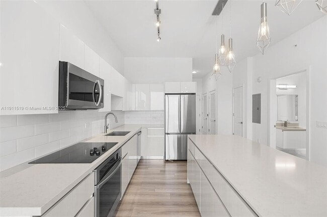 Building Photo - 101 Diplomat Pkwy