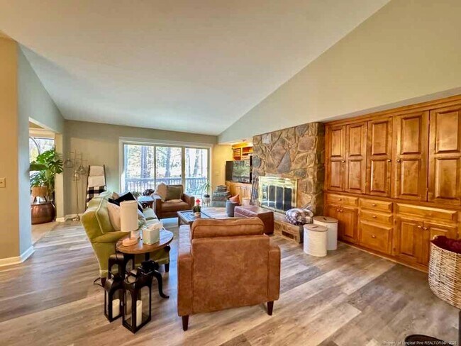 Building Photo - 3088 Fairway Woods