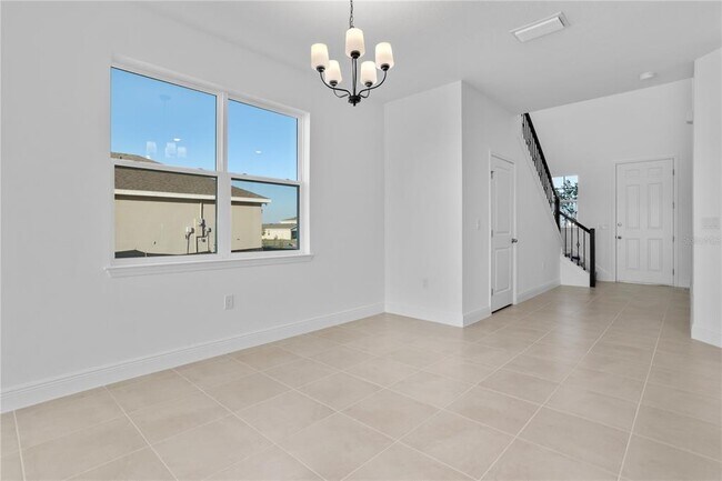 Building Photo - 1940 Sunshine Peak Dr