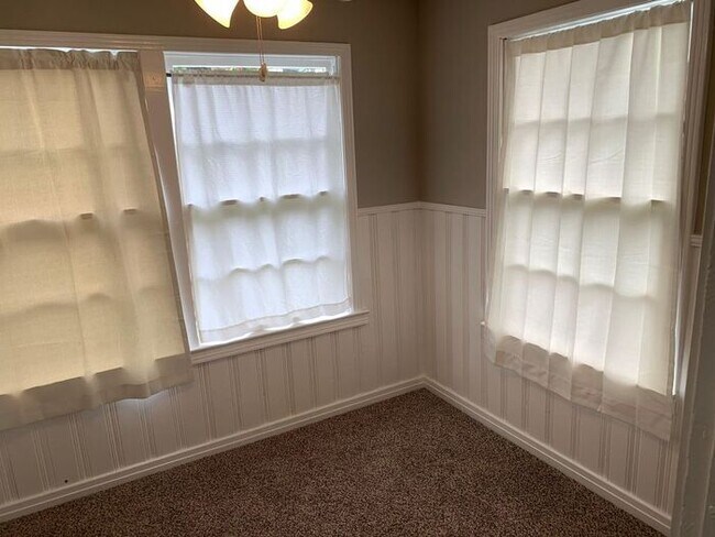 Building Photo - Charming 3 Bed/2 Bath Home in Murray Hill!