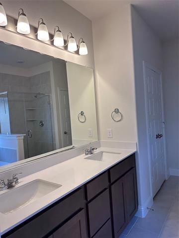 Building Photo - 3413 Longfellow Ave