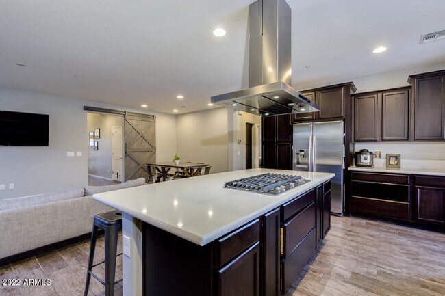 Building Photo - 12772 W Burnside Trail